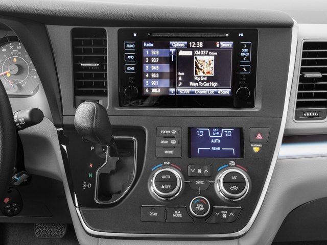 2017 Toyota Sienna L 7 Passenger