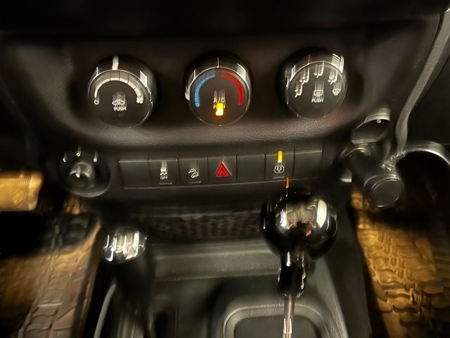 2018 Jeep Wrangler JK Sahara