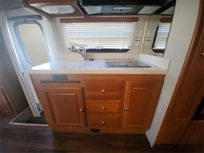 2019 Ford E-450SD Base