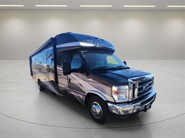 2019 Ford E-450SD Base