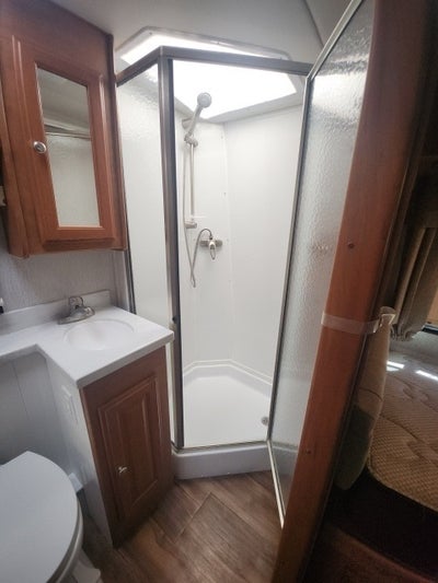 2019 Ford E-450SD Base