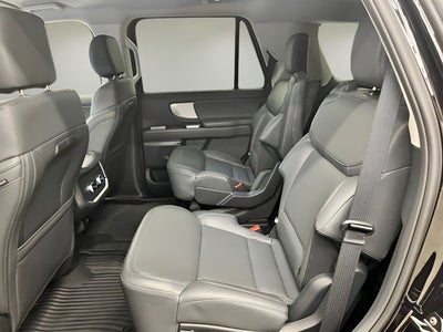 2027 Ford Expedition Active