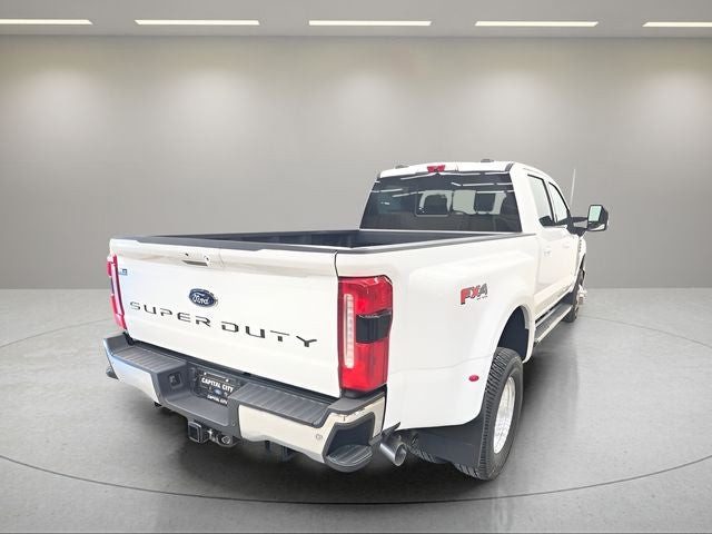 2026 Ford F-350SD Lariat DRW