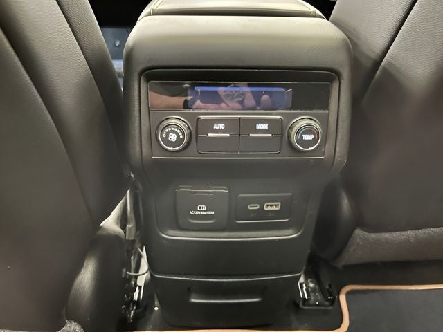 2021 GMC Acadia AT4