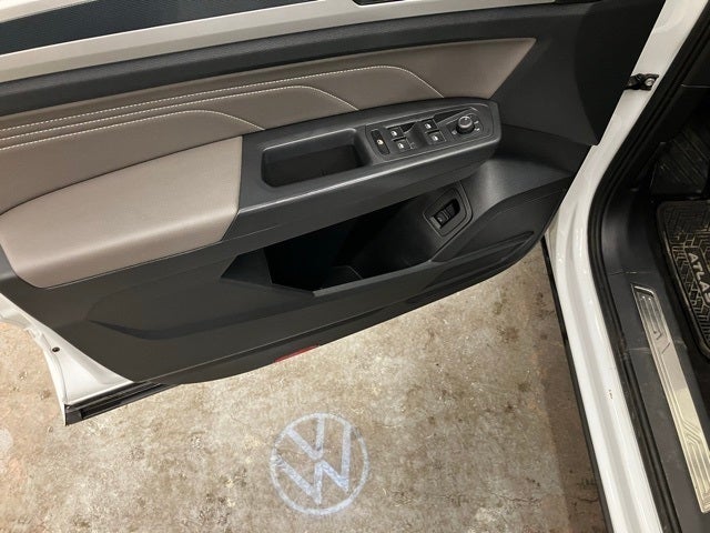 2021 Volkswagen Atlas Cross Sport 3.6L V6 SEL Premium R-Line