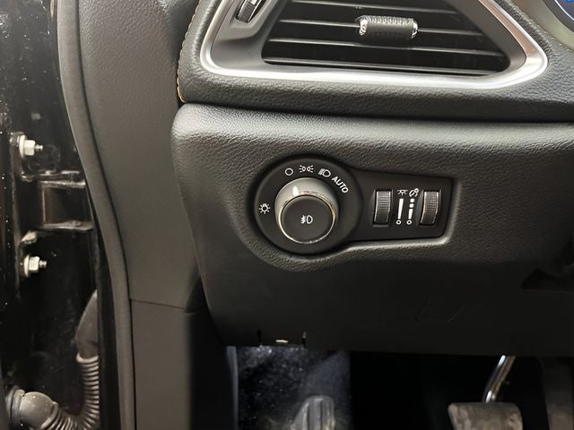 2025 Chrysler Pacifica Pinnacle