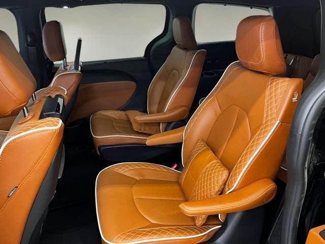 2025 Chrysler Pacifica Pinnacle