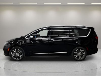 2025 Chrysler Pacifica Pinnacle