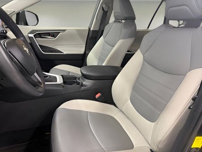 2020 Toyota RAV4 XLE Premium