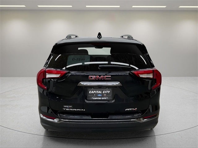 2022 GMC Terrain AT4