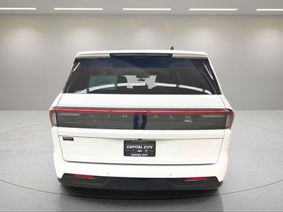 2027 Lincoln Navigator Reserve