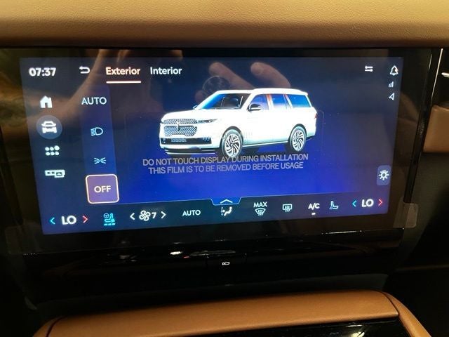 2027 Lincoln Navigator L Reserve