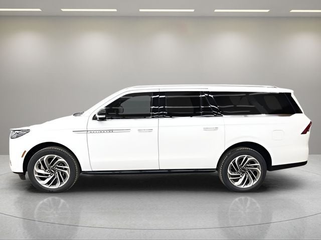 2027 Lincoln Navigator L Reserve
