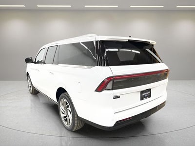 2027 Lincoln Navigator L Reserve