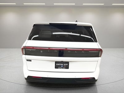 2027 Lincoln Navigator L Reserve