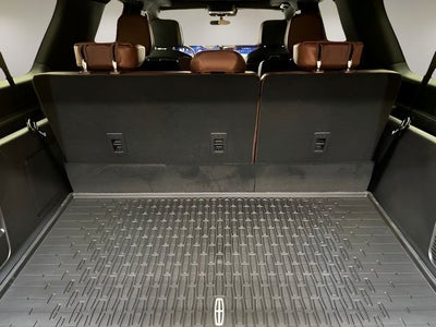 2027 Lincoln Navigator L Reserve