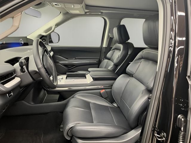 2027 Lincoln Navigator L Reserve