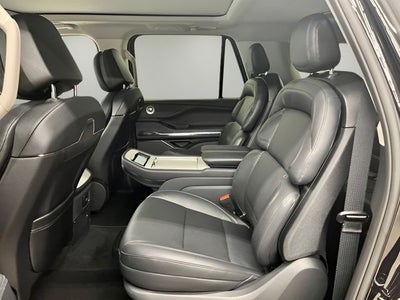 2027 Lincoln Navigator L Reserve