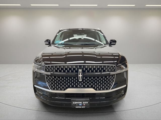 2027 Lincoln Navigator L Reserve