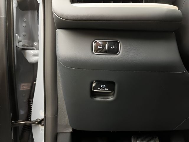 2027 Lincoln Navigator L Reserve