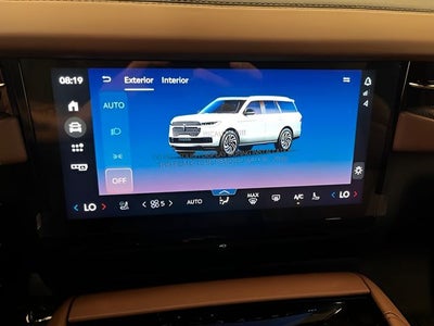 2027 Lincoln Navigator L Reserve