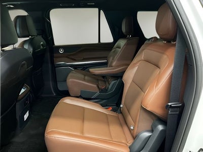 2027 Lincoln Navigator L Reserve