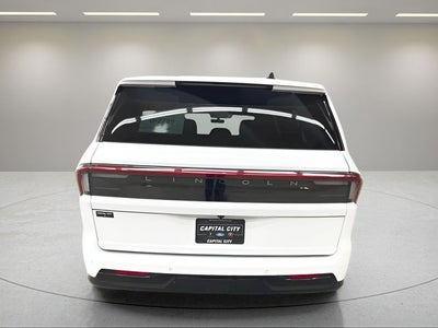 2027 Lincoln Navigator L Reserve