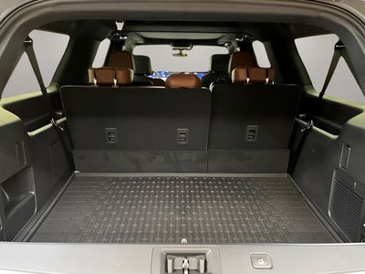 2027 Lincoln Navigator L Reserve