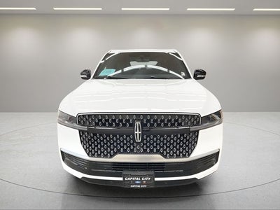 2027 Lincoln Navigator L Reserve