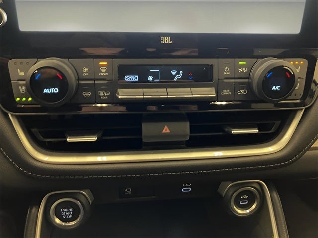 2024 Toyota Grand Highlander Base