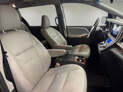 2016 Toyota Sienna Limited Premium 7 Passenger