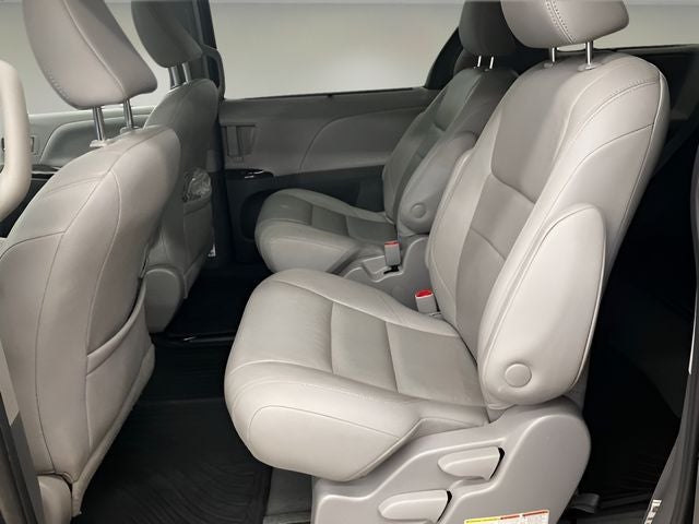 2020 Toyota Sienna XLE Premium 7 Passenger