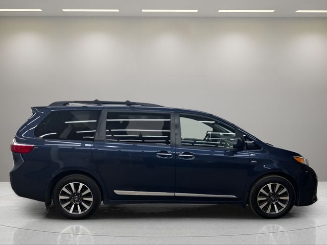 2020 Toyota Sienna XLE Premium 7 Passenger
