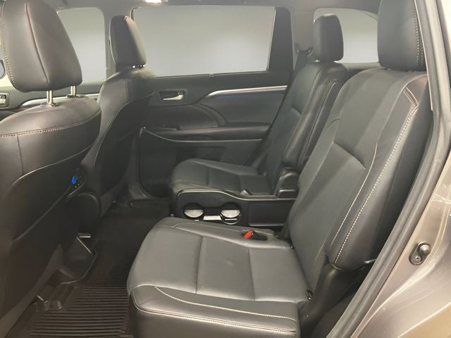 2018 Toyota Highlander Base