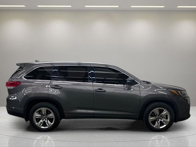 2018 Toyota Highlander Base