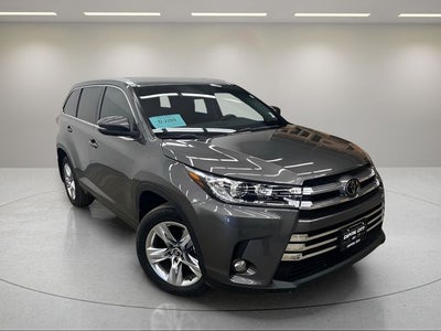 2018 Toyota Highlander Base