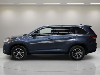2019 Toyota Highlander Base