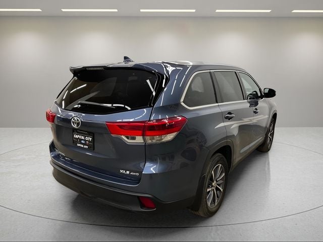 2019 Toyota Highlander Base