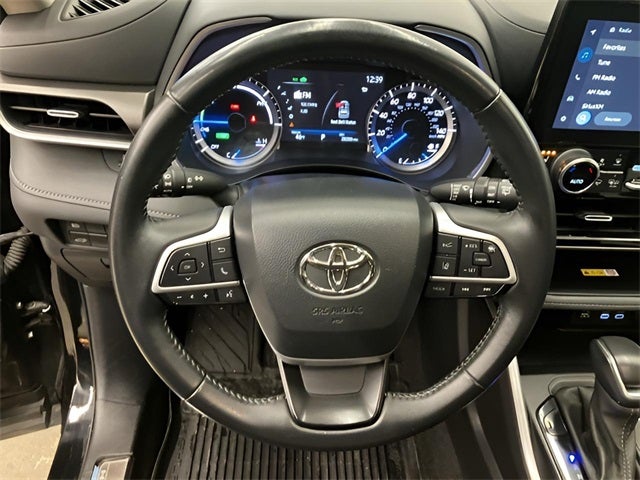 2023 Toyota Highlander Hybrid XLE
