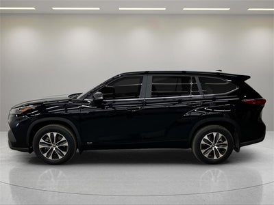 2023 Toyota Highlander Hybrid XLE