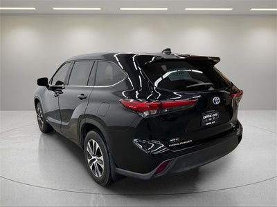 2023 Toyota Highlander Hybrid XLE