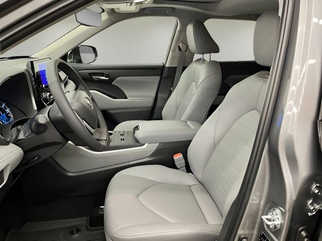2026 Toyota Highlander Hybrid XLE