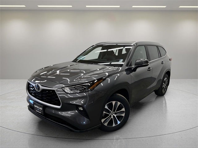 2024 Toyota Highlander Base