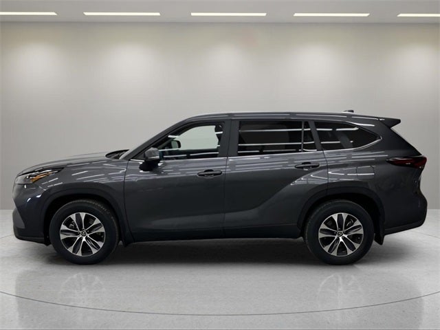 2024 Toyota Highlander Base