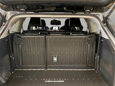 2024 Toyota Highlander Base