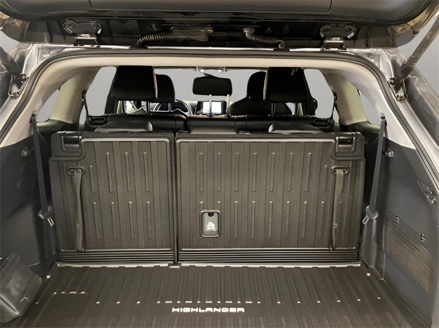 2024 Toyota Highlander Base