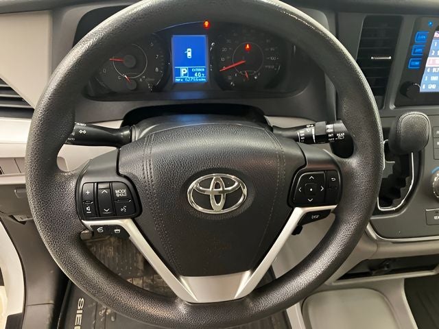 2017 Toyota Sienna L 7 Passenger