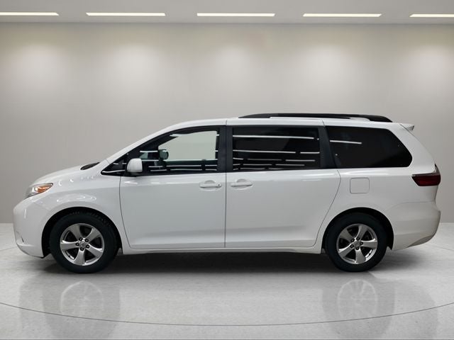 2017 Toyota Sienna L 7 Passenger