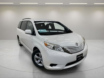 2017 Toyota Sienna L 7 Passenger