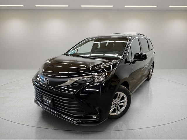 2026 Toyota Sienna XLE 7 Passenger